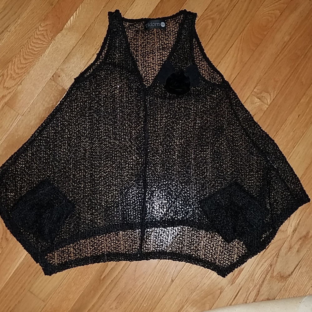 Adorn top